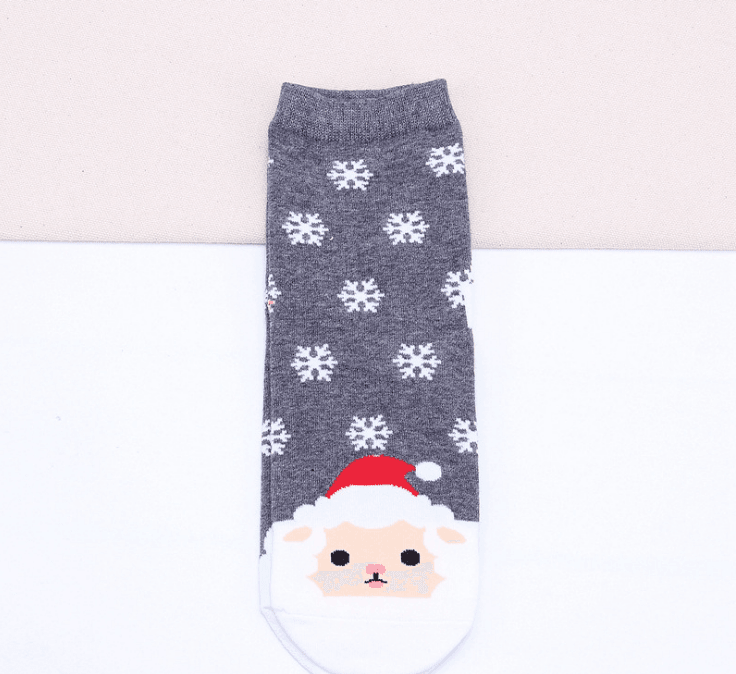 ezy2find Christmas socks Gray Christmas Short Socks Women Girls Autumn Winter Cartoon Santa Claus Printing Casual Socks Cute Unisex Soft Cotton Socks (China)