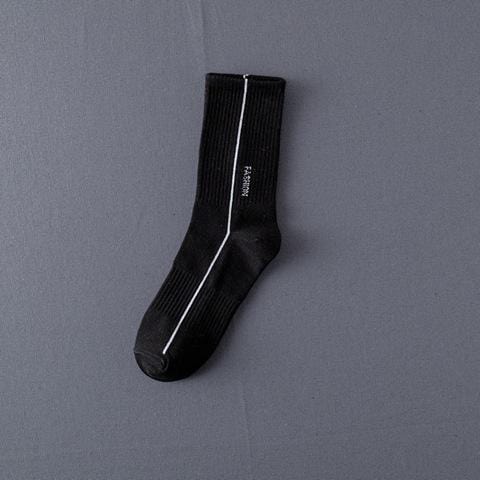 ezy2find men's sock 6Black Socks Men'S Stockings Street Men'S Trendy Socks Simple Black And White Tube Socks Sports Socks