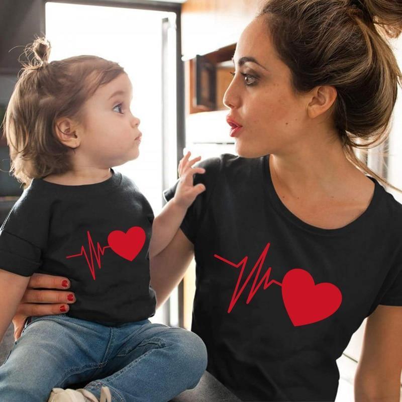ezy2find mother daughter Cute Family Look Matching Clothes Mommy And Me Tshirt Mother Daughter Son Outfits Women Mom T-shirt Baby Girl Boys T Shirt